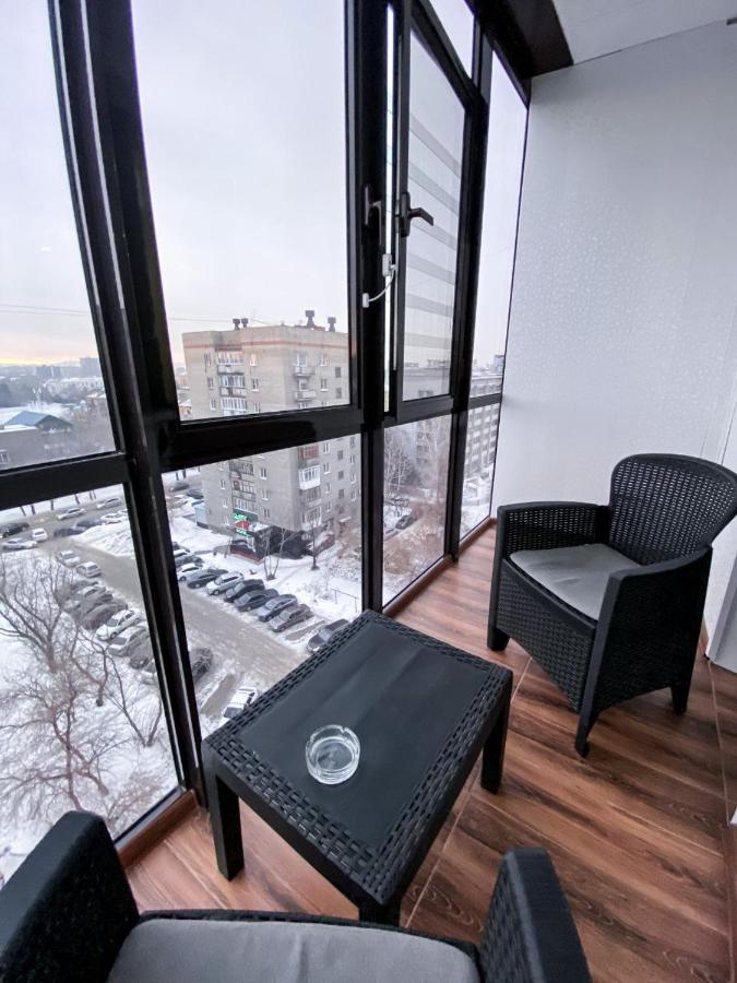 New Apart in the Central city, сауна, джакузи, панорамный вид! Оскемен Екстер'єр фото